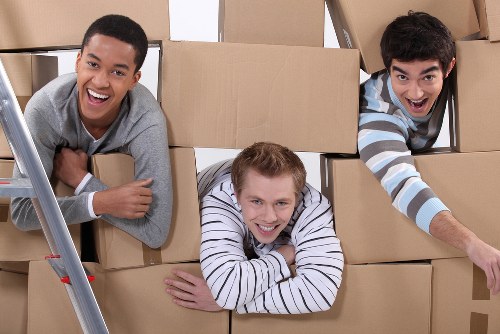 Man and van Dagenham pricing with transparent estimates for local moves