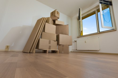 Packing and moving items with a van in Dagenham